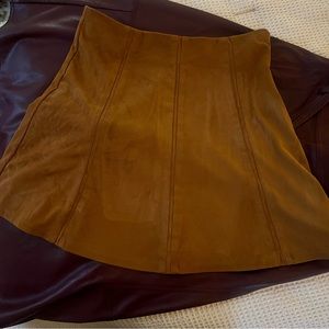 Loft size 6 tan suede skirt
